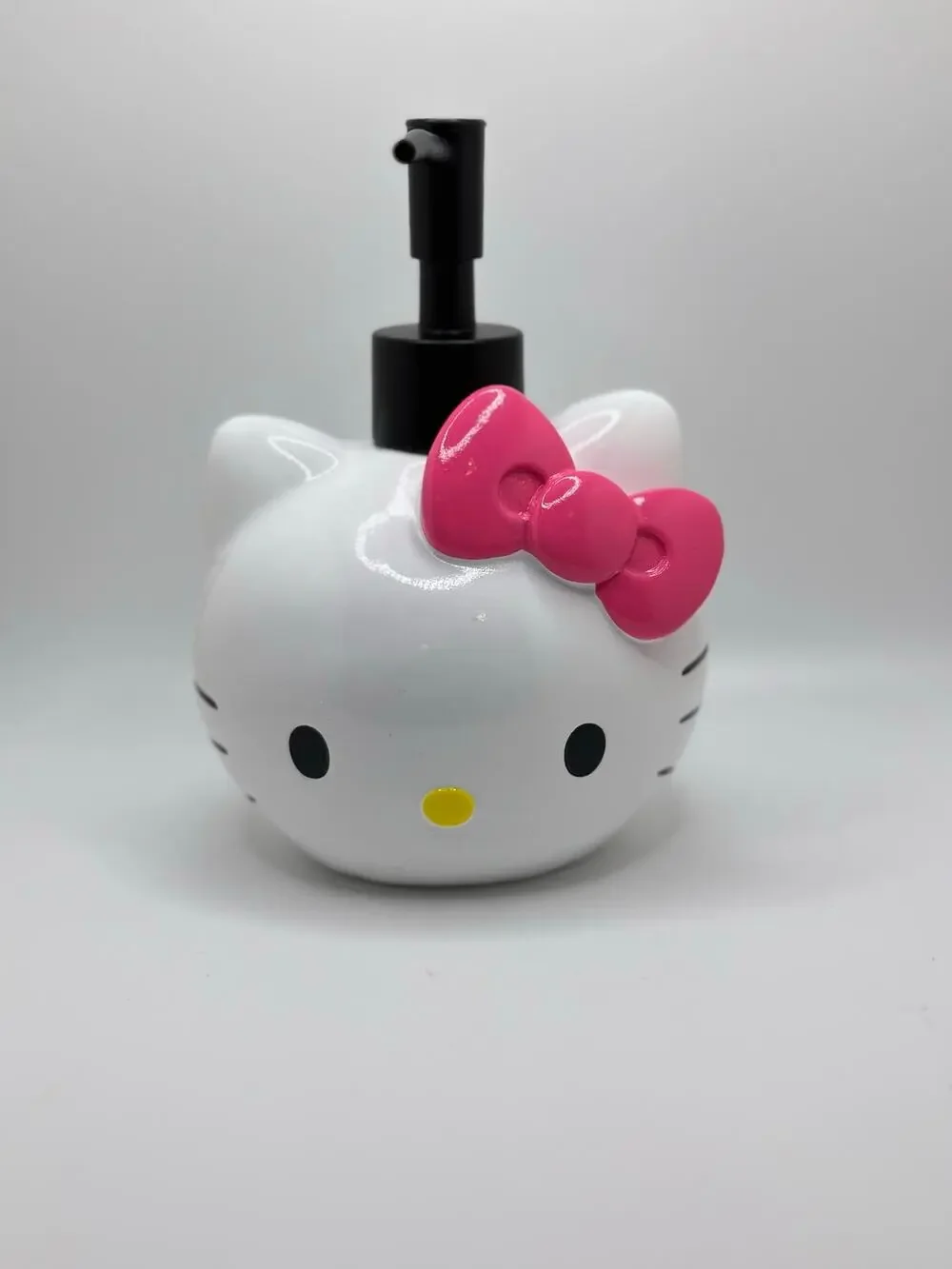Hello Kitty Short Soap Dispenser NEW